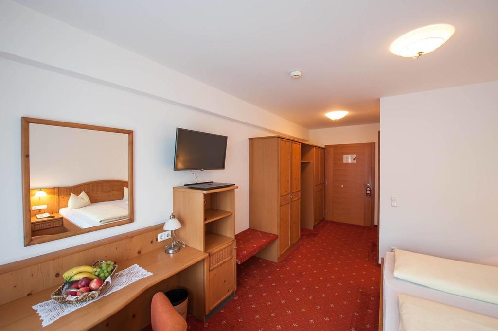 Hotel Juchhof Лермос Екстер'єр фото